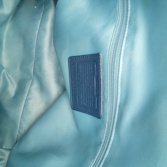 Stunning Pre-owned Jewel Toned Coach Blue Tote - Picture 4 of 11